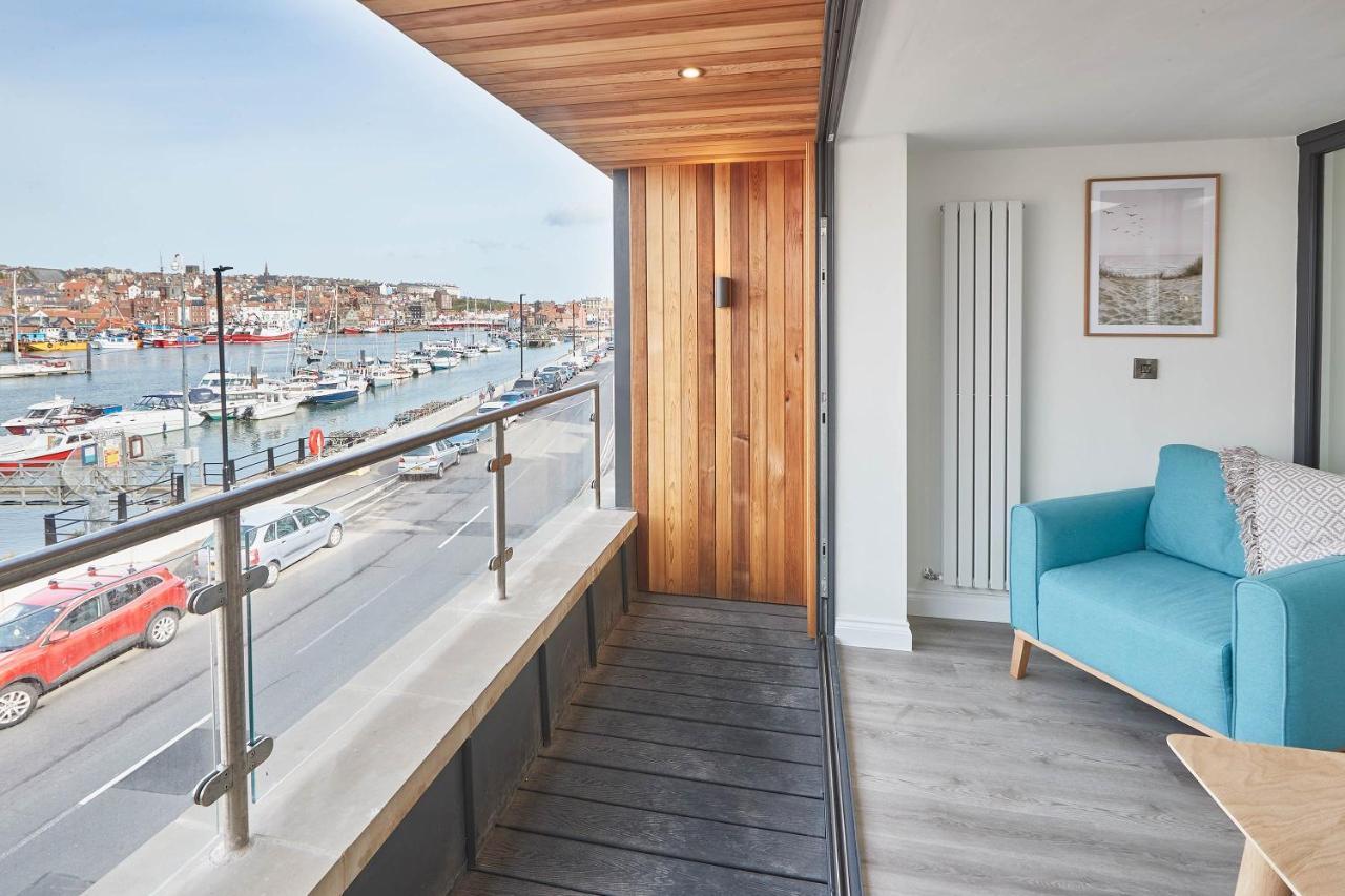 Host & Stay - Coastal Townhouse Уитби Экстерьер фото